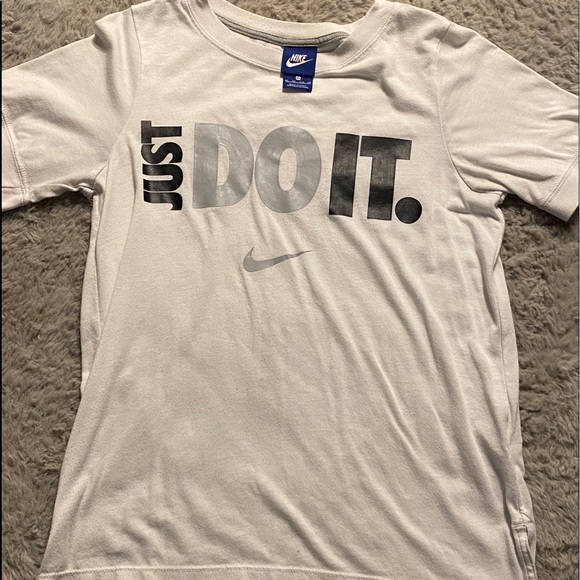 White Nike Just Do It logo Tee - Picture 1 of 1